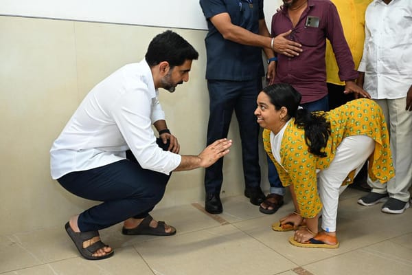 Lokesh's 70th praja darbar draws thousands in mangalagiri