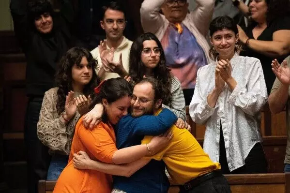 Uruguay pioneers euthanasia in Latin America through new law Uruguay pioneers euthanasia in Latin America through new law