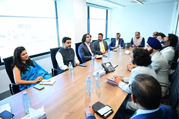 Lokesh pitches Andhra for Griffiths sports training centre